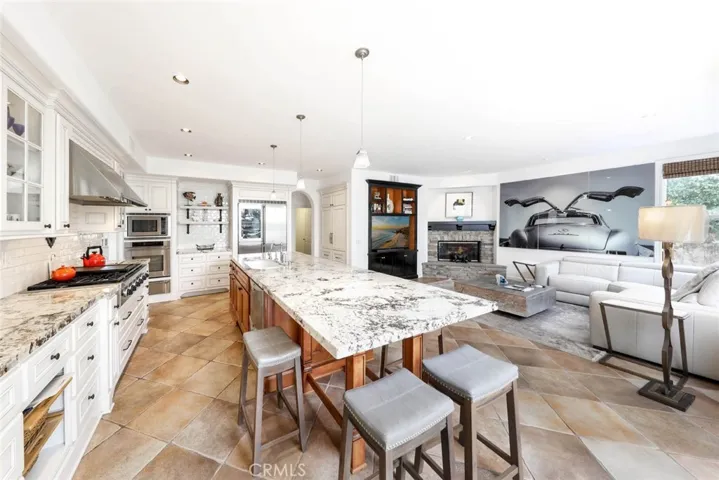 39 Whitehall, Newport Beach, California 92660