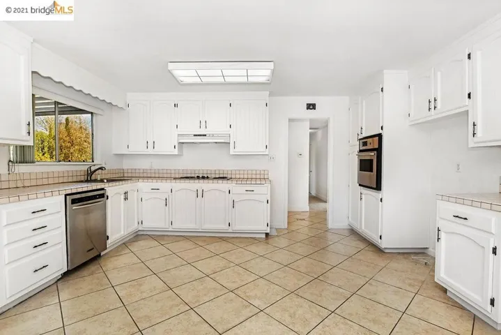 2932 Mayberry Rd, Antioch, California 94509