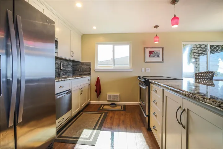1364 Hillcrest Drive, Morro Bay, California 93442