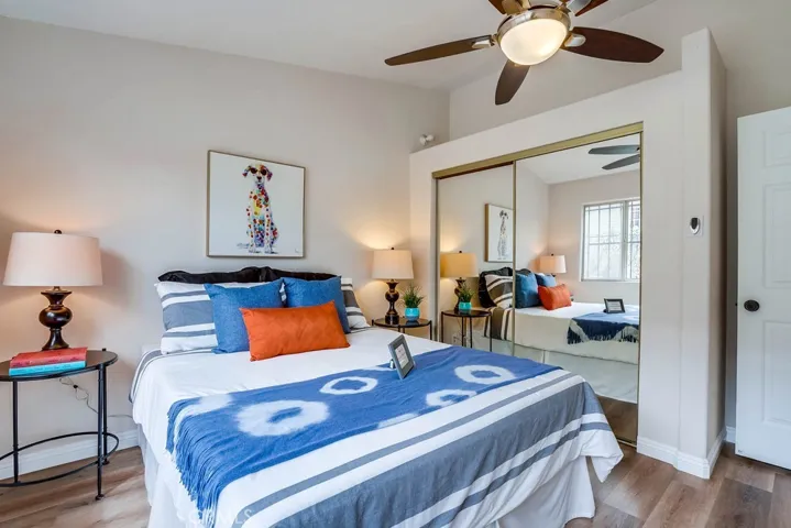 Back unit 1-st bedroom