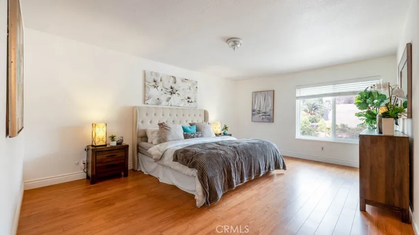 20526 Calhaven Drive, Saugus, California 91390