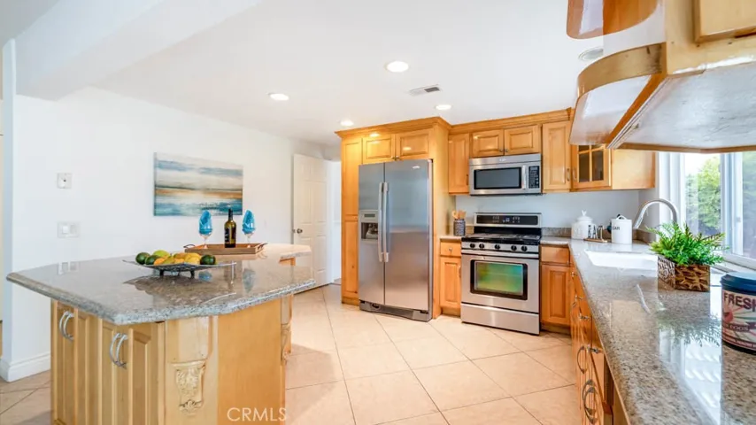 20526 Calhaven Drive, Saugus, California 91390