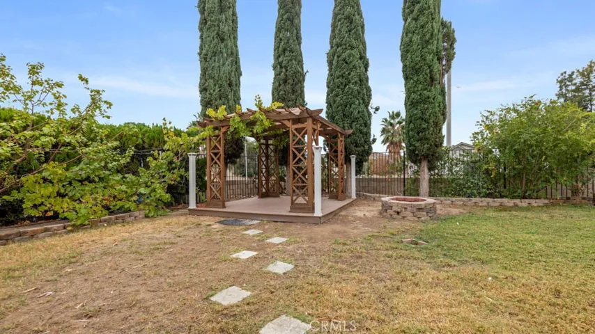 20526 Calhaven Drive, Saugus, California 91390