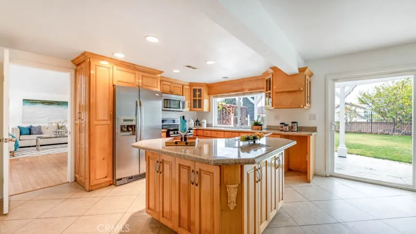 20526 Calhaven Drive, Saugus, California 91390