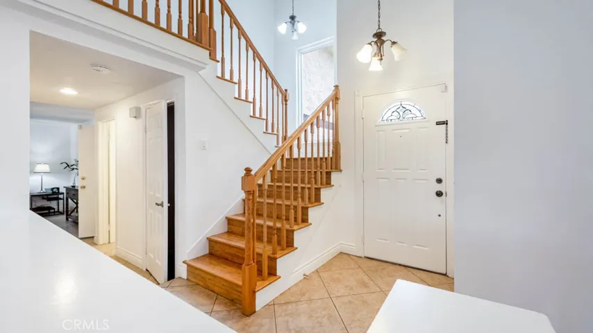 20526 Calhaven Drive, Saugus, California 91390