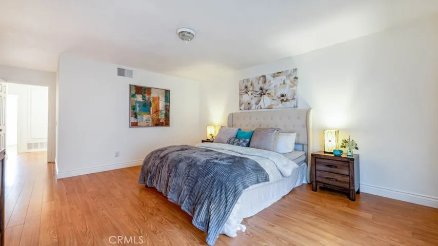 20526 Calhaven Drive, Saugus, California 91390