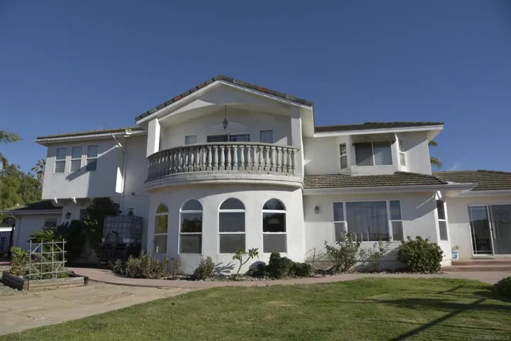 14089 Pauma Vista Drive, Valley Center, California 92082