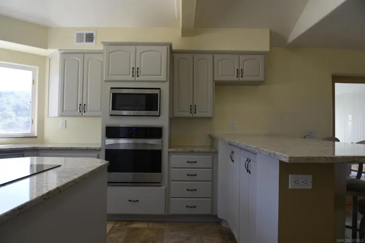 14089 Pauma Vista Drive, Valley Center, California 92082