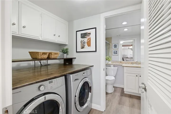 Convient indoor laundry​​‌​​​​‌​​‌‌​​‌​​​‌‌​​​‌​​‌‌​​‌‌​​‌‌​​​​ room