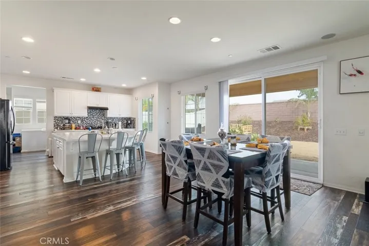 Breakfast Nook to Kitchen