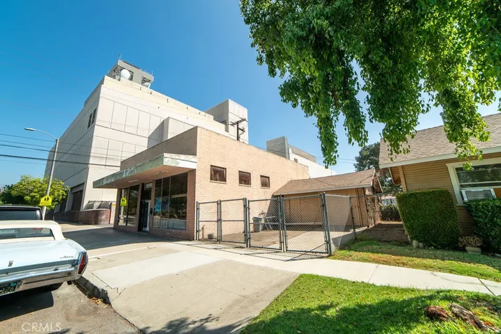312 N Palm Avenue, Ontario, California 91762