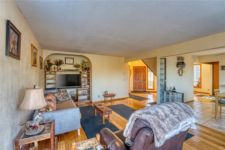 1586 Martin, Lakeport, California 95453