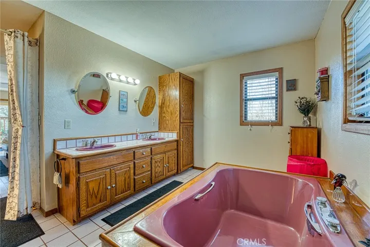 1586 Martin, Lakeport, California 95453