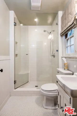 7529 Franklin Avenue, Los Angeles, California 90046