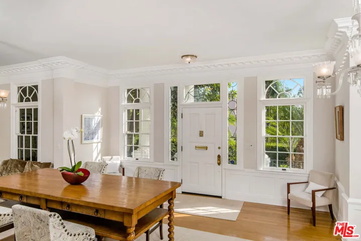 7529 Franklin Avenue, Los Angeles, California 90046