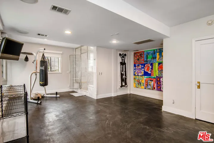7529 Franklin Avenue, Los Angeles, California 90046