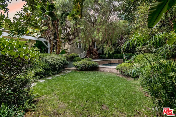 7529 Franklin Avenue, Los Angeles, California 90046