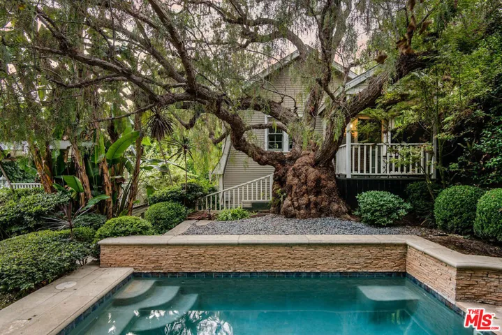 7529 Franklin Avenue, Los Angeles, California 90046