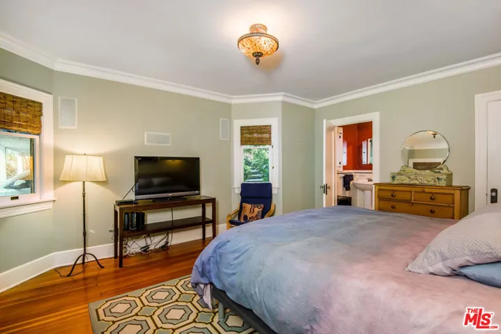 7529 Franklin Avenue, Los Angeles, California 90046