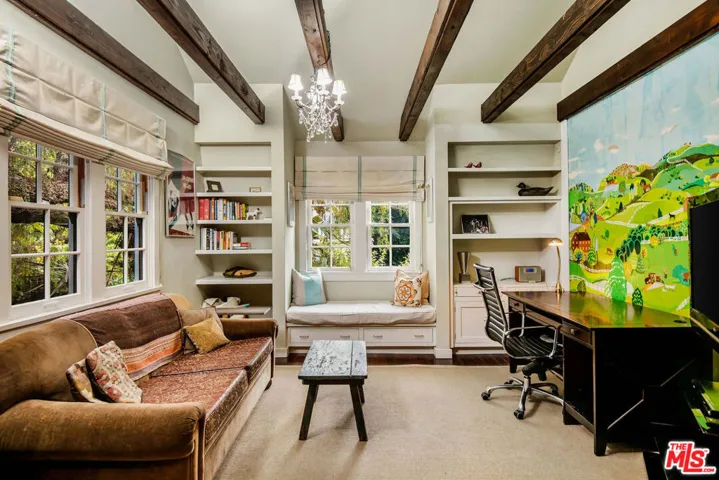 7529 Franklin Avenue, Los Angeles, California 90046