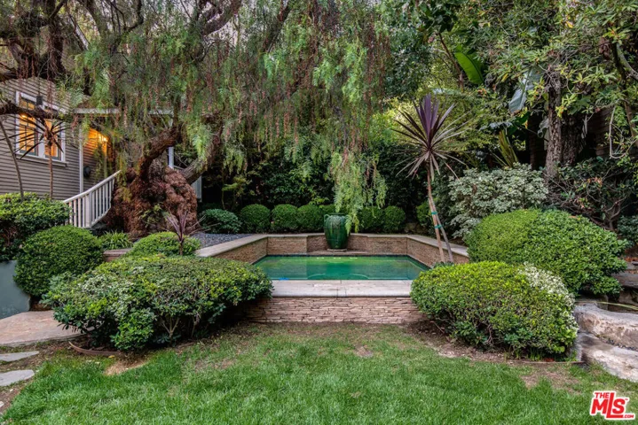 7529 Franklin Avenue, Los Angeles, California 90046
