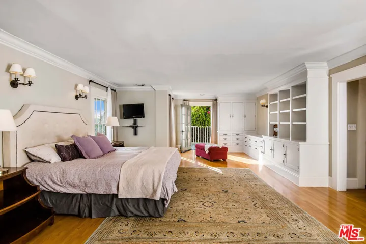 7529 Franklin Avenue, Los Angeles, California 90046