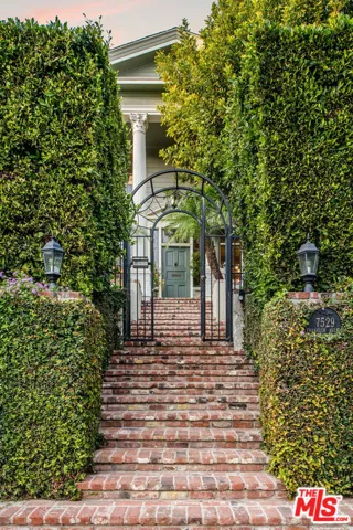 7529 Franklin Avenue, Los Angeles, California 90046