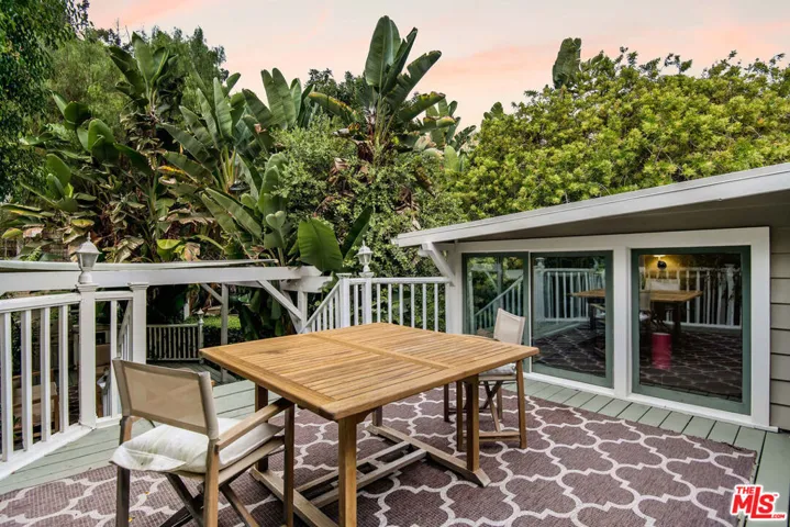 7529 Franklin Avenue, Los Angeles, California 90046