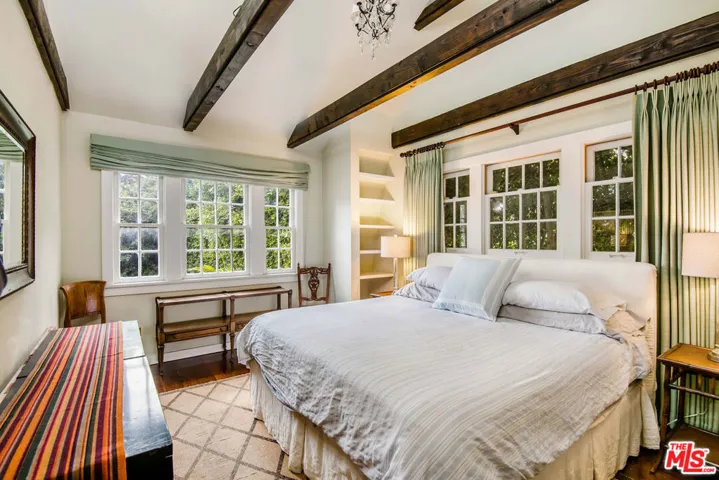 7529 Franklin Avenue, Los Angeles, California 90046