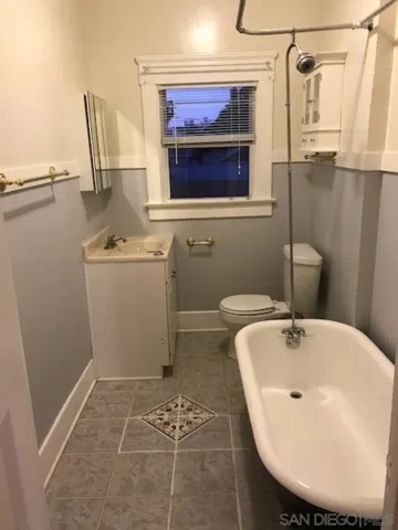 526 Anderson Pl., San Diego, California 92103