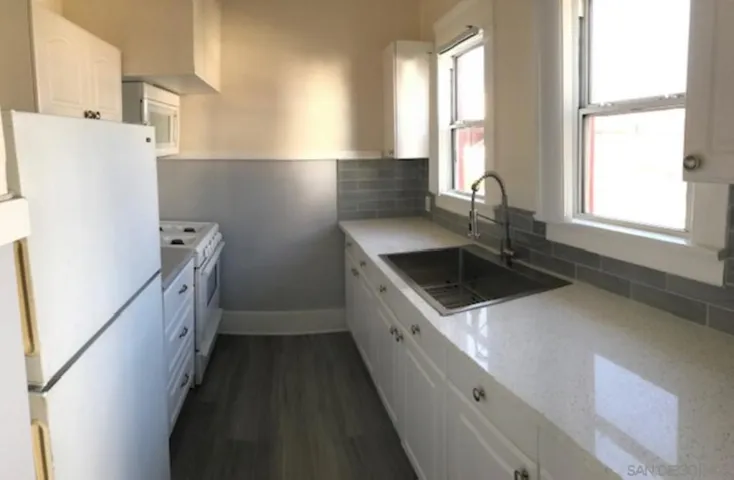 526 Anderson Pl., San Diego, California 92103