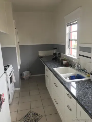 526 Anderson Pl., San Diego, California 92103