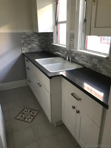 526 Anderson Pl., San Diego, California 92103