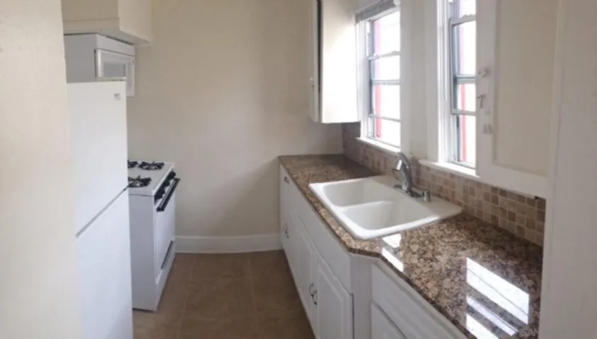 526 Anderson Pl., San Diego, California 92103