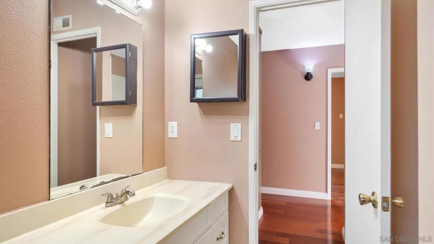 13237 Ridgedale Dr, Poway, California 92064
