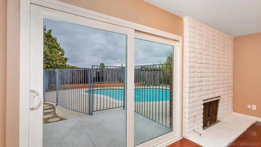 13237 Ridgedale Dr, Poway, California 92064