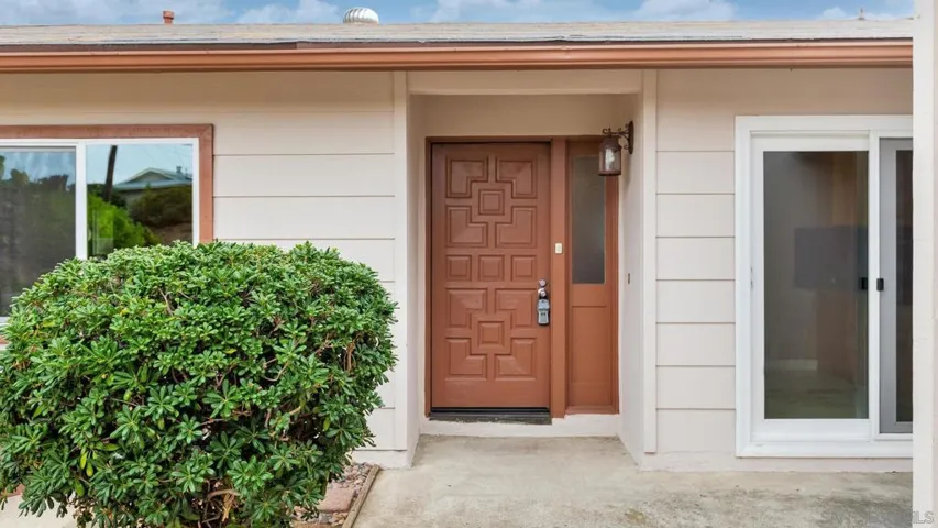 13237 Ridgedale Dr, Poway, California 92064