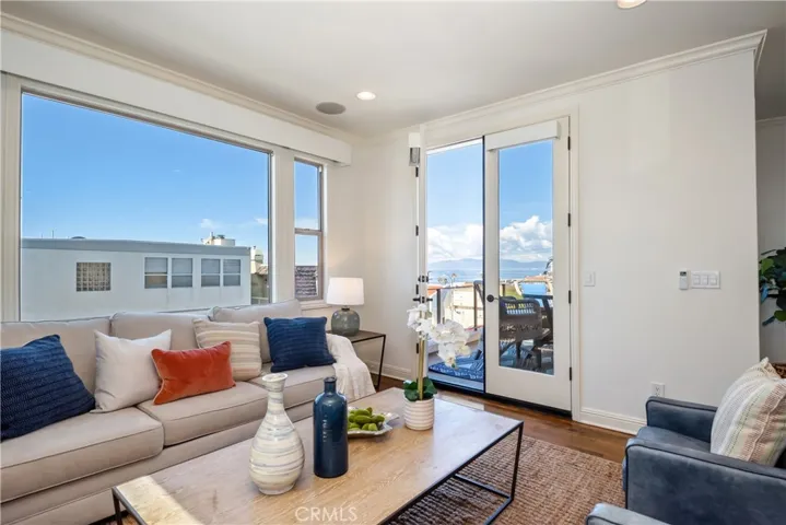 3612 Alma Avenue, Manhattan Beach, California 90266