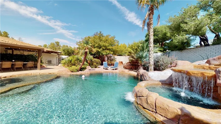 14631 Keota Road, Apple Valley, California 92307