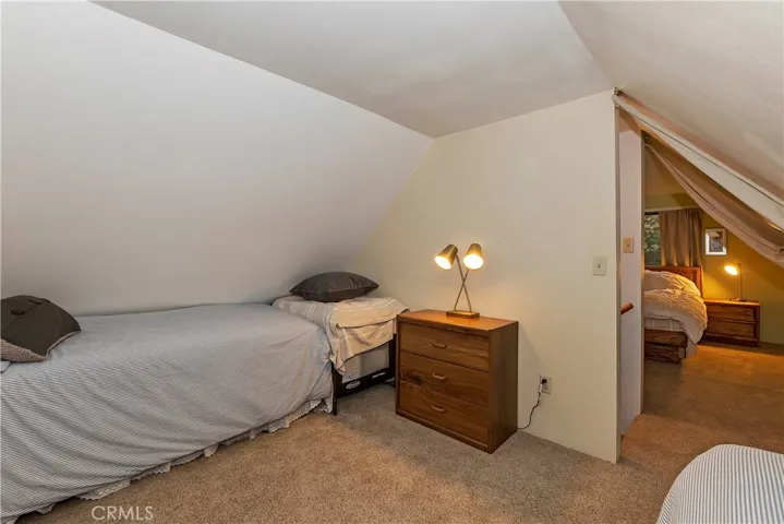 24922 Faulhorn Drive, Crestline, California 92325