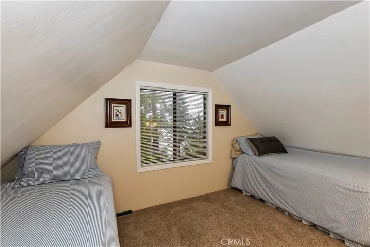 24922 Faulhorn Drive, Crestline, California 92325