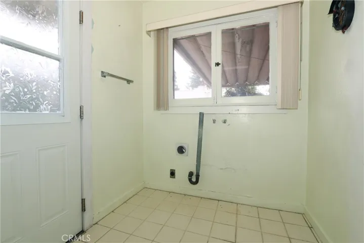 950 E Glenoaks Boulevard, Glendale, California 91207