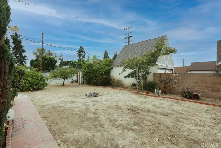 950 E Glenoaks Boulevard, Glendale, California 91207