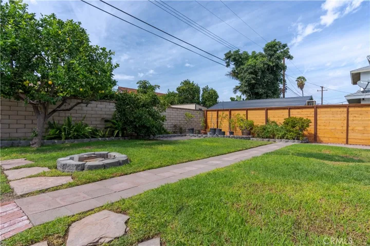 3141 Limerick Lane, Costa Mesa, California 92626