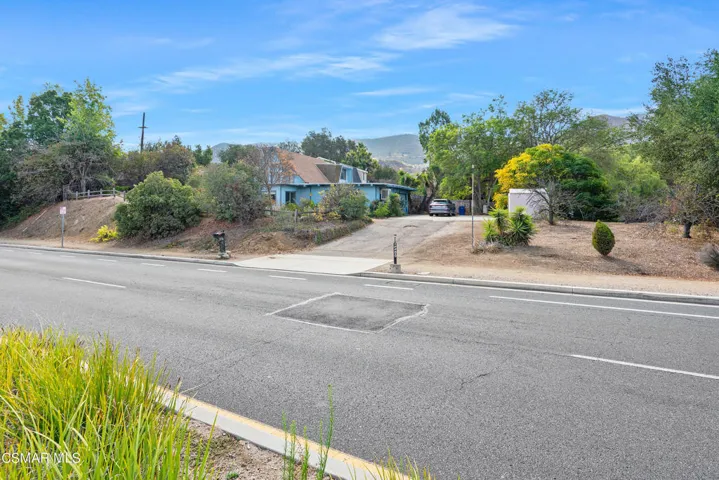 1500 Lynn Rd-web-24