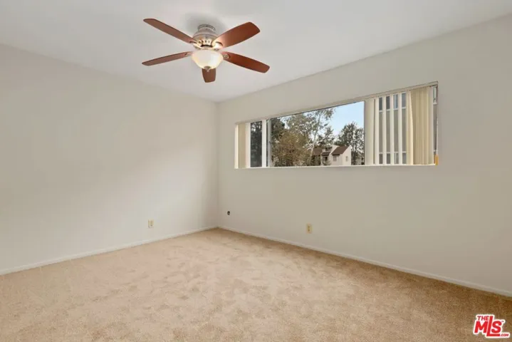 4927 Indian Wood Road 370, Culver City, California 90230