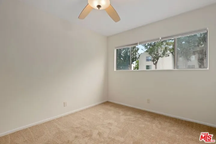 4927 Indian Wood Road 370, Culver City, California 90230