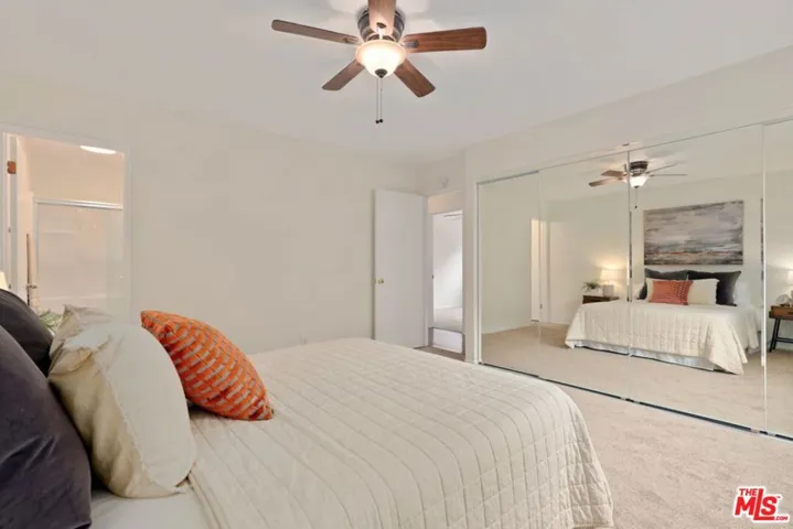 4927 Indian Wood Road 370, Culver City, California 90230