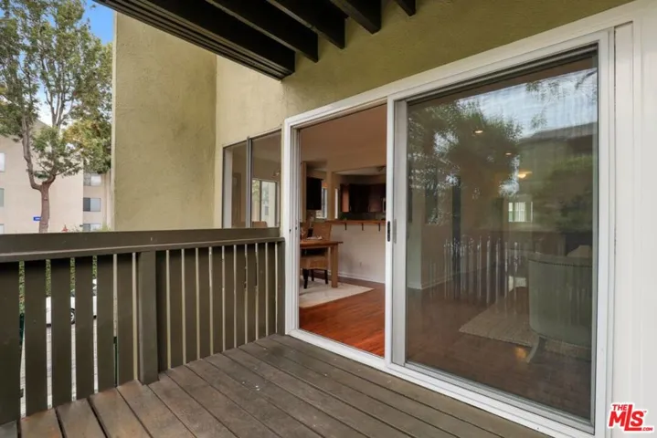 4927 Indian Wood Road 370, Culver City, California 90230