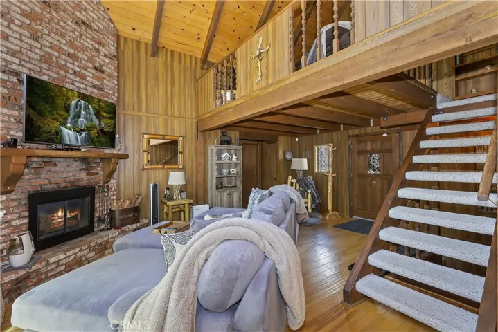 454 Ashwood Drive, Big Bear, California 92314